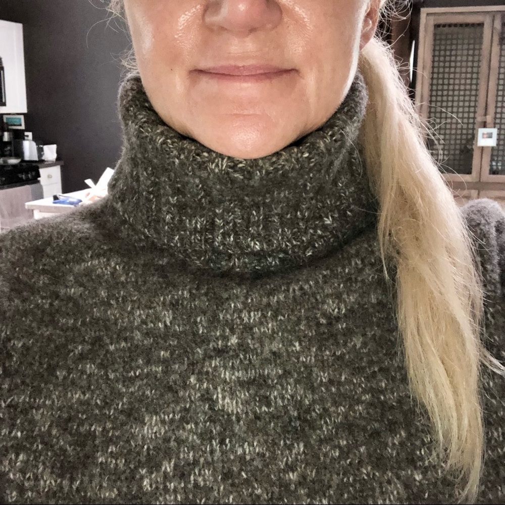 Mercer & Madison Lambswool & Angora Rabbit Hair - Picture 8 of 14